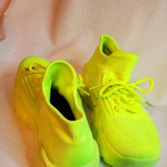 ESSENTIAL SNEAKERS -NEON YELLOW - Picture 4 of 9